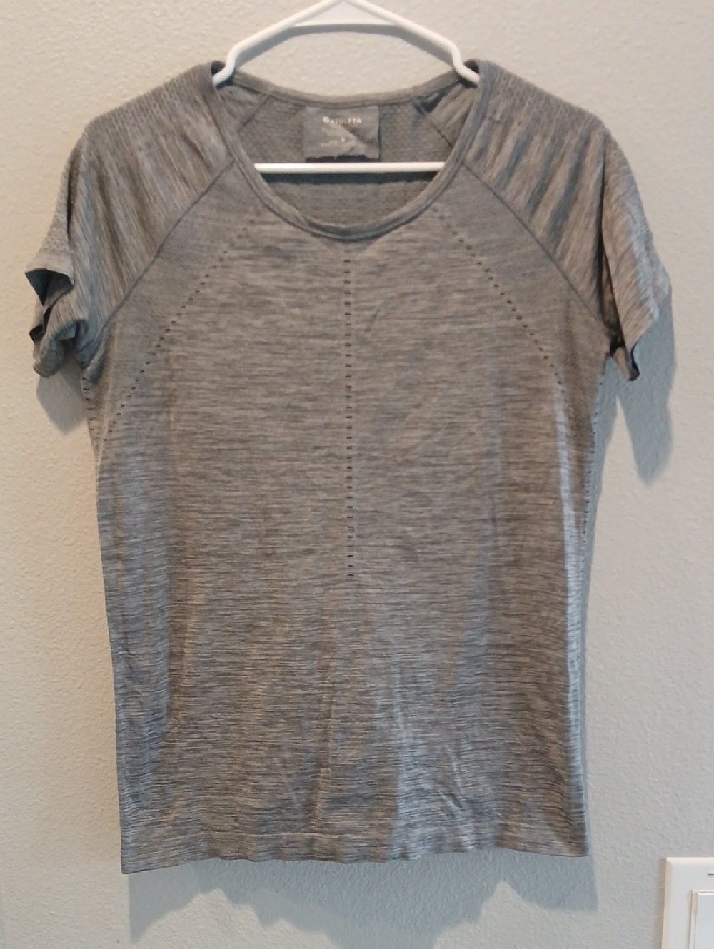 Athleta Medium Heathered Gray Short Sleeve Active Tee Breathable Yoga Workout